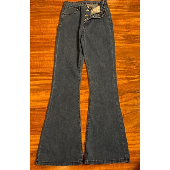 SHEIN Button Up Flare Hem Jeans. Size Small (4) - Picture 8 of 10